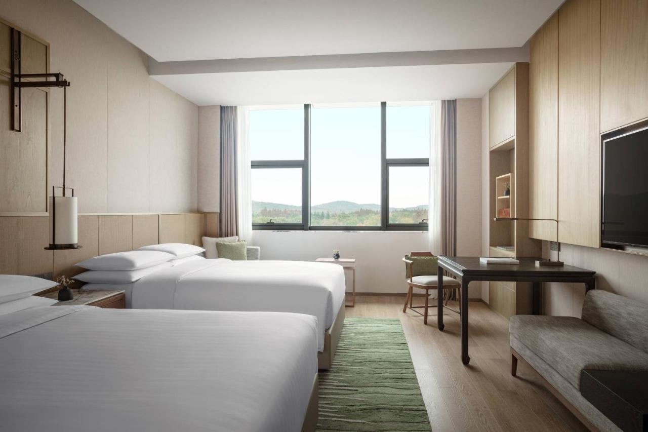 Wuxi Marriott Hotel Lihu Lake Exteriör bild