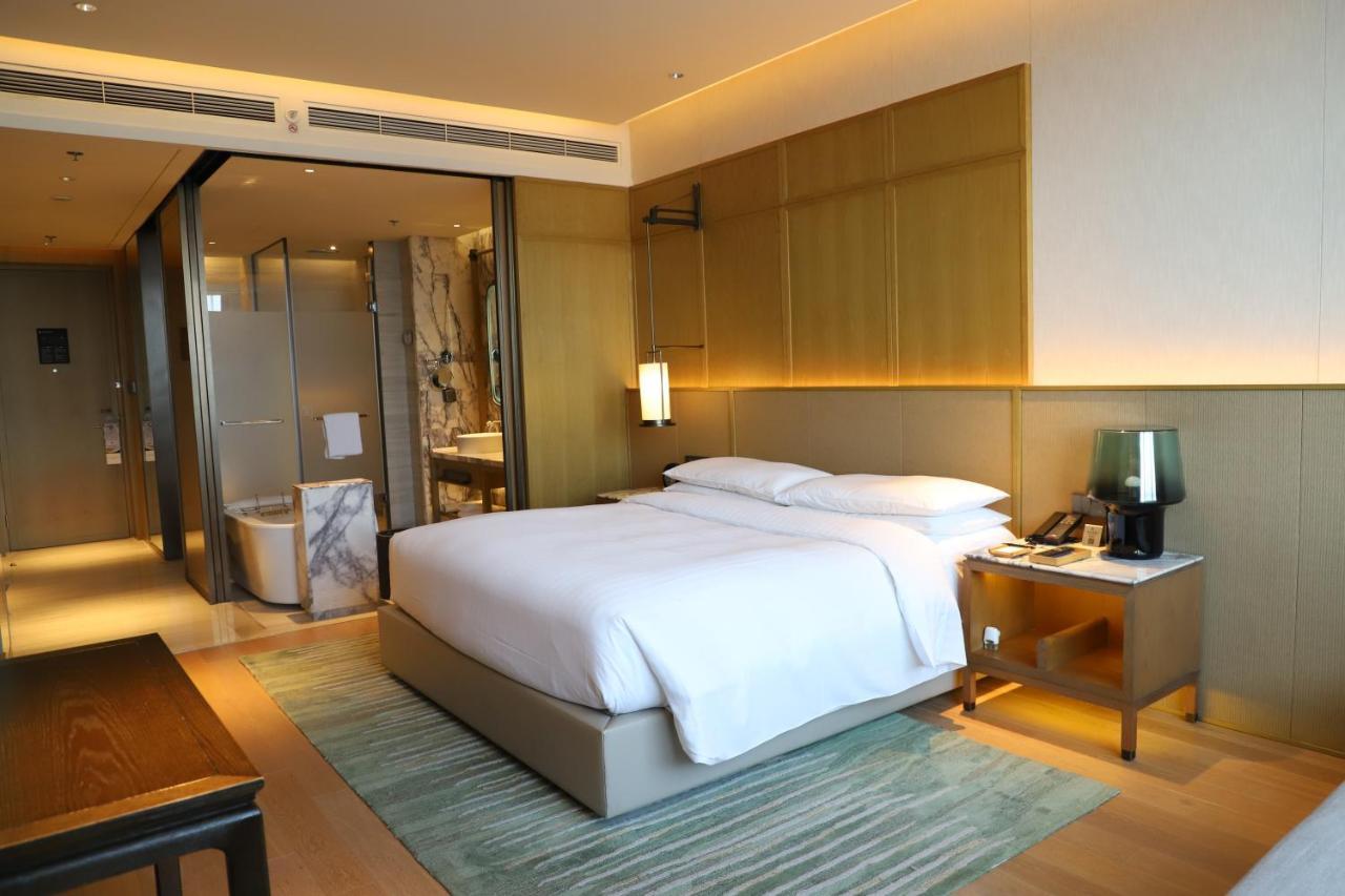 Wuxi Marriott Hotel Lihu Lake Exteriör bild