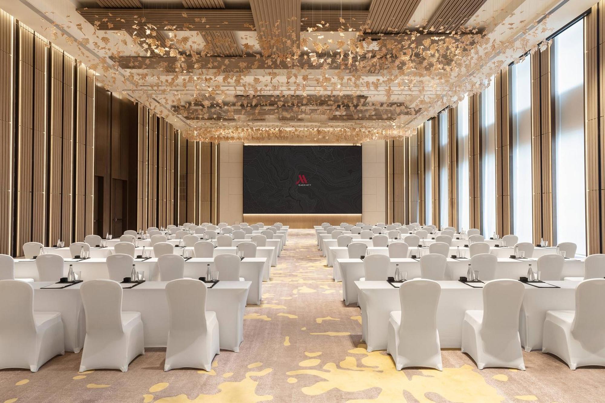 Wuxi Marriott Hotel Lihu Lake Exteriör bild