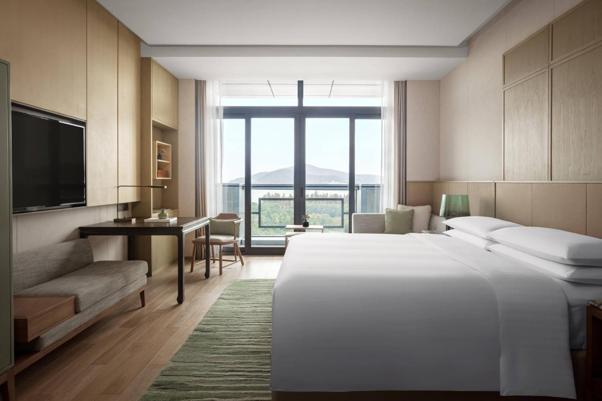 Wuxi Marriott Hotel Lihu Lake Exteriör bild